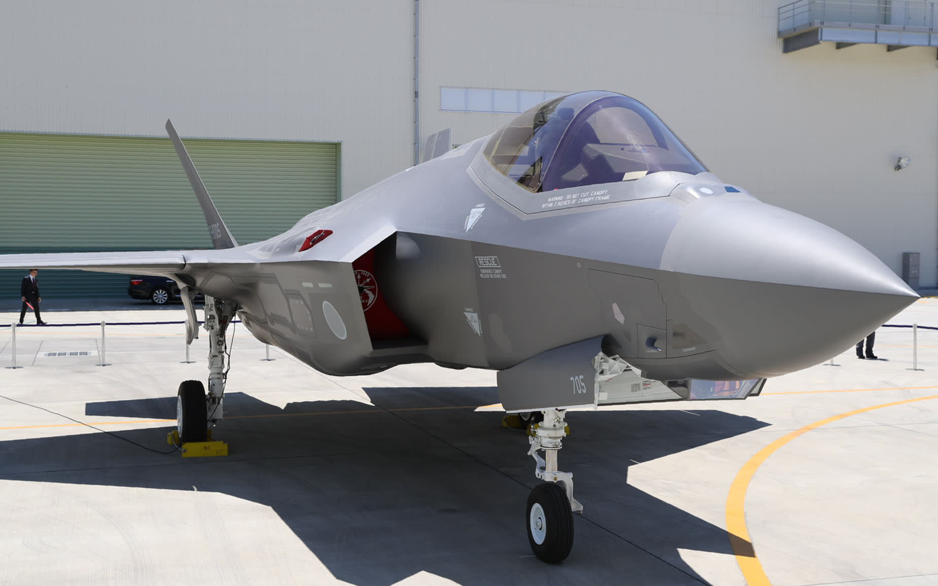 美派出新“利器”搜寻日本F-35 准备定位打捞